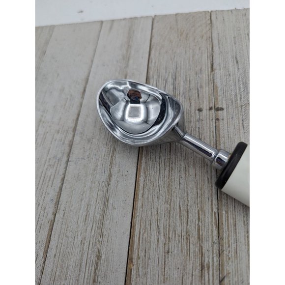 Metal Chrome Plastic White Ice Cream Scoop 8" Advertising - Picture 2 of 6